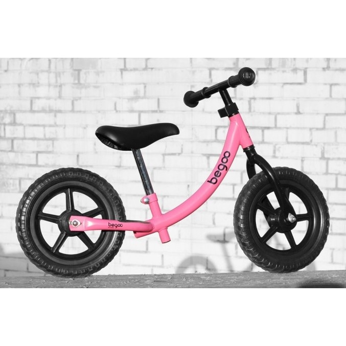 Куплю беговел begoo розового цвета.