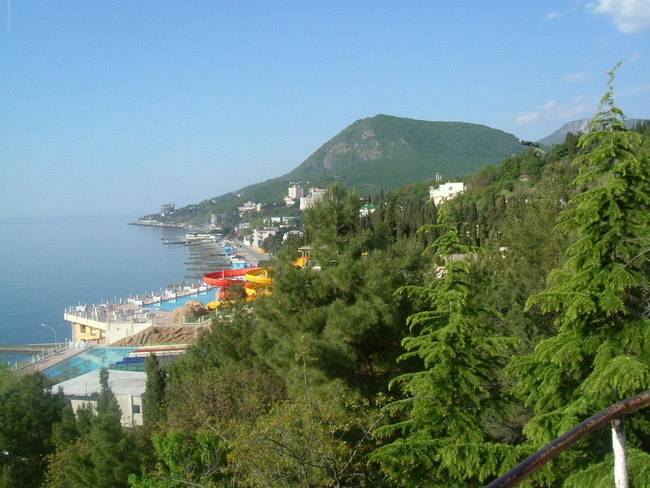 Знакомлю с Алуштой)