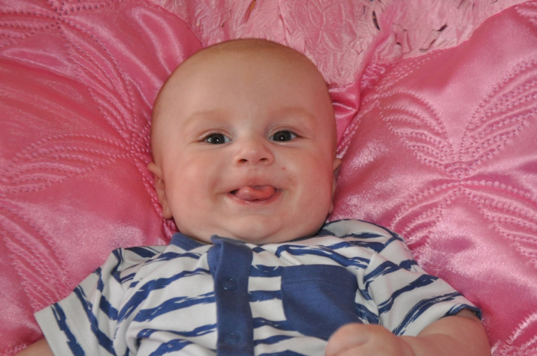 А мы все растем))) Дениске сегодня 4 месяца))))