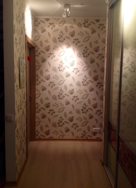 Пустая стена