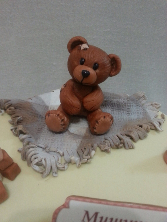 Медвежонок с уютным пледом