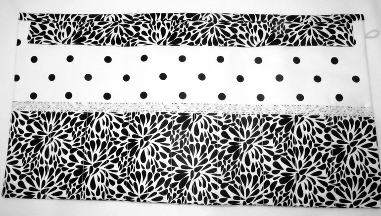 Монохромный органайзер для крючков "Кошки"