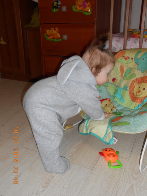 Алиса встала на ноги!!!!!