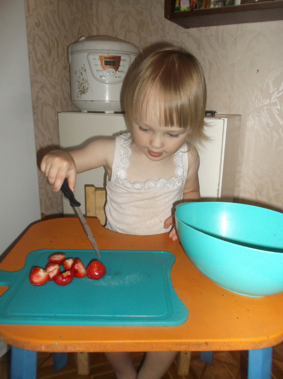 Готовим вместе.Клубничный десерт.Отчет.