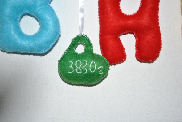 Растяжка из фетра для моего хулиганчика!