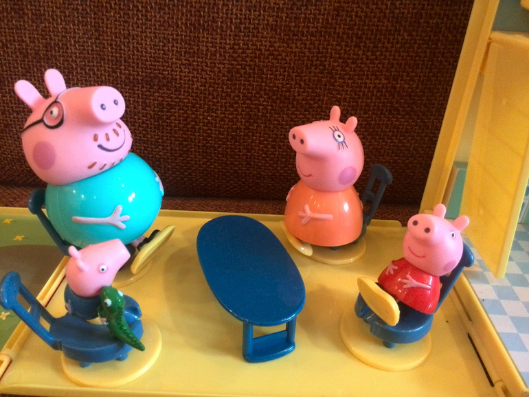 Домик свинки Пеппы Peppa house deluxe