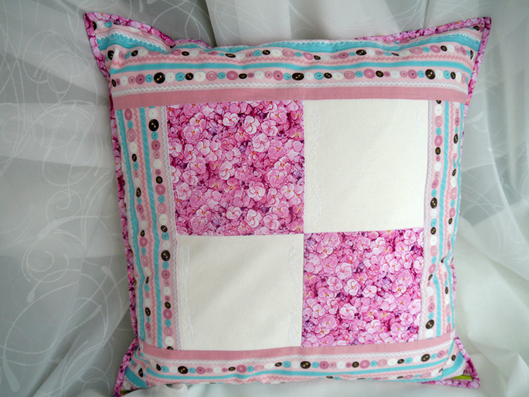 Нежный комплект для вашей принцессы.