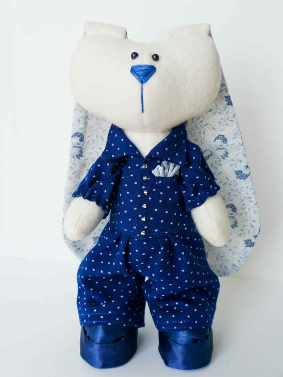 Зайчик-мальчик.