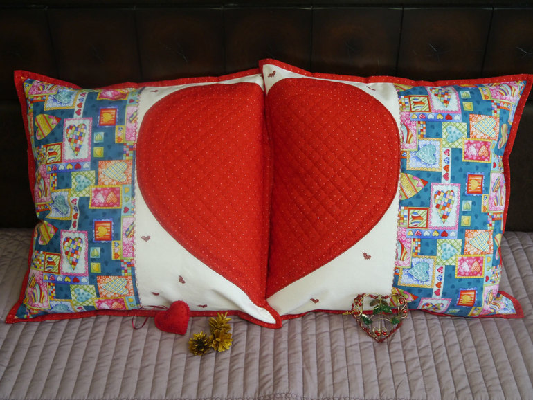 Подушки Неразлучники.