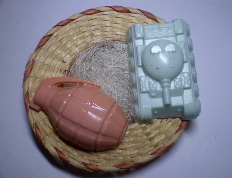 А я попробовала поварить мылко)))