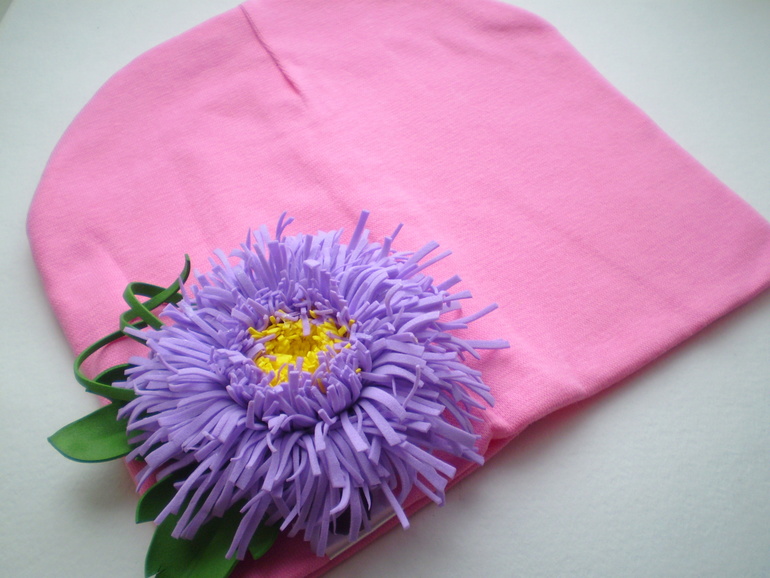 Шапочки с цветами