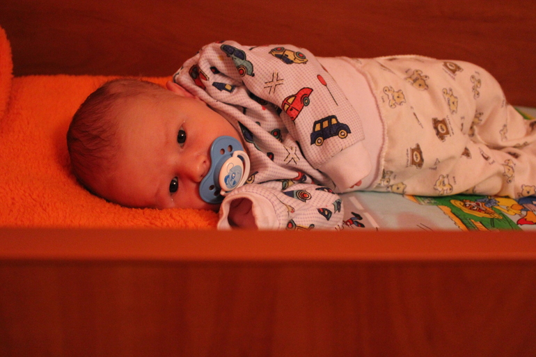 Нам уже целый месяц)))