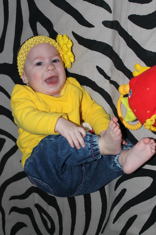 Ритуле 6 месяцев))Мы уже как полгода счастливые мама и папа))