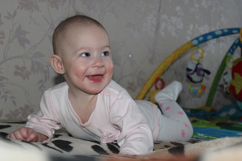 Ритуле 6 месяцев))Мы уже как полгода счастливые мама и папа))