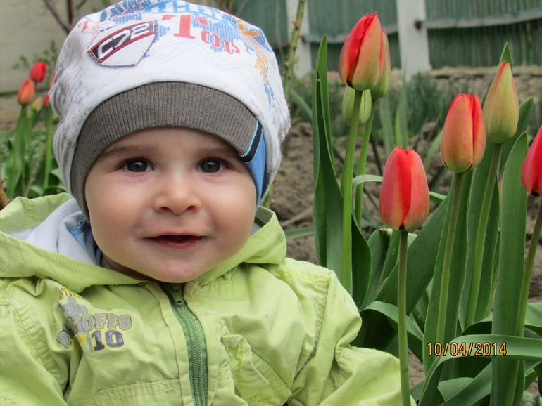 А это Веснаа.а.а.а..а эх Лепота-а-а-а-а Мишаня 7 мес 29 дней