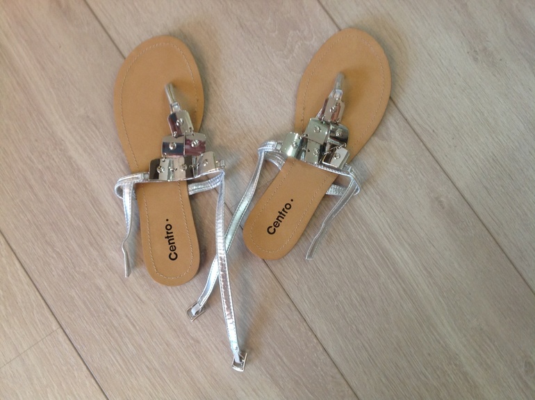 Шлепки летние новые