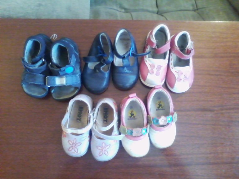 Отдам обувку 20-22 р-ра. м. Пионерская