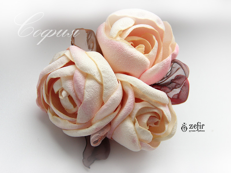 повязочка и мои  брошки.