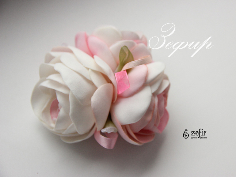 повязочка и мои  брошки.