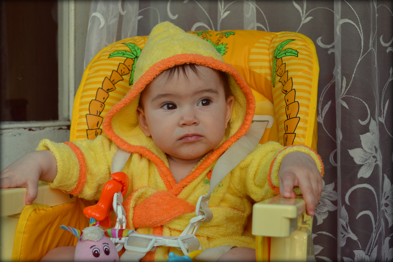 Раннее утро. Совещание на балконе.