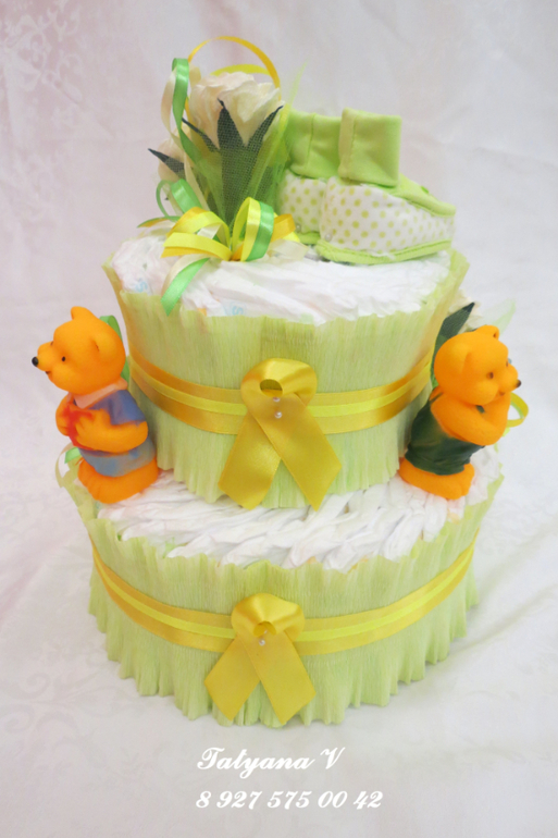 Яркий торт из памперсов