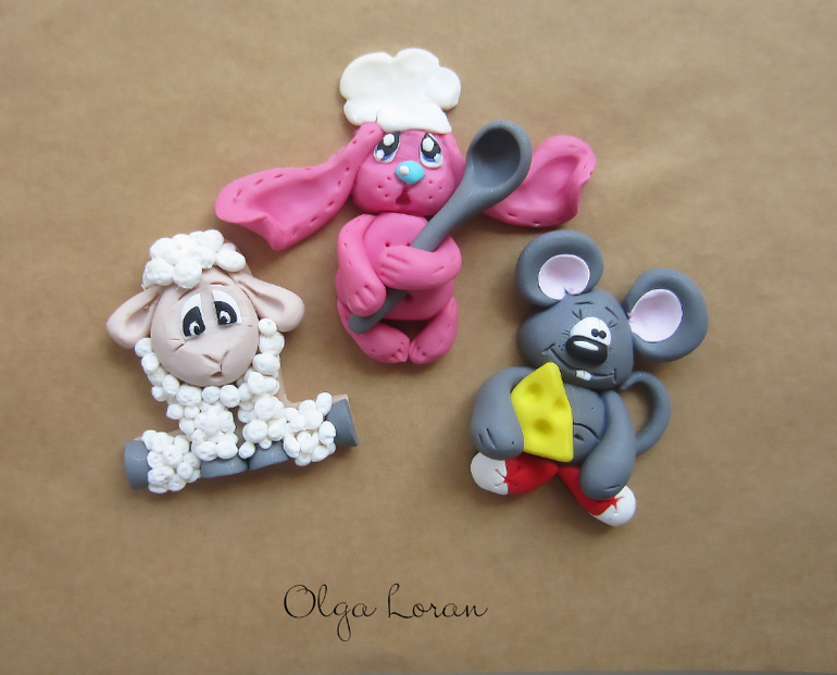 И еще мультяшки-брошки)