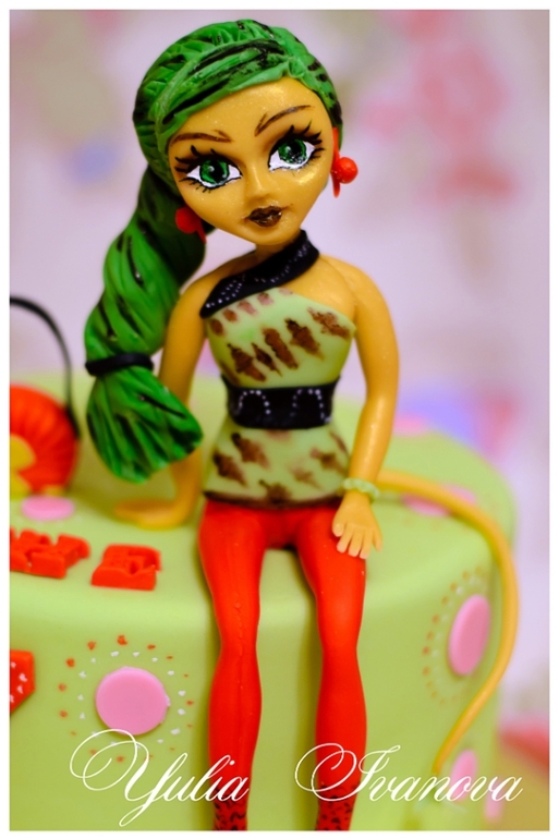 Monster High Дженифер Лонг