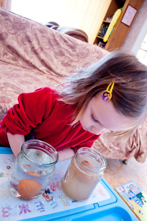 Экспериментальный четверг: Подводная лодка из яйца