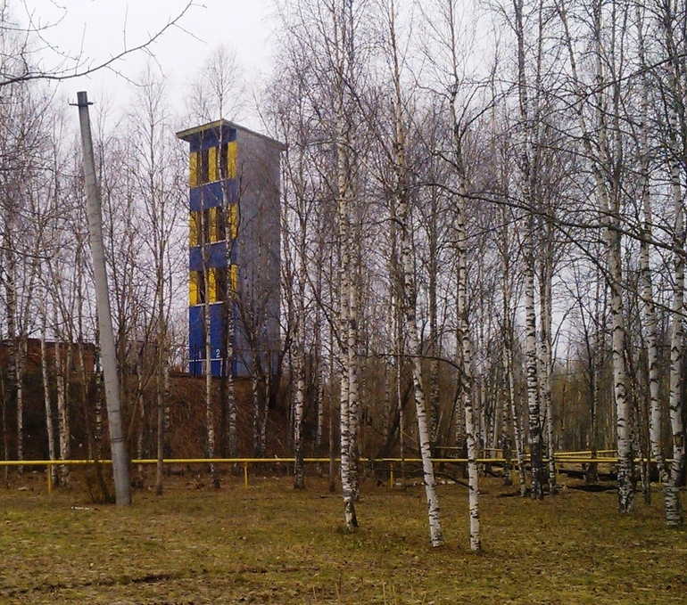 При пожаре звонить 01