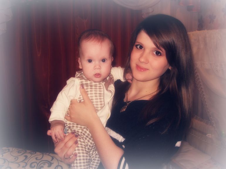 Боже как быстро летит время нам уже 5 месяцев!!!!!