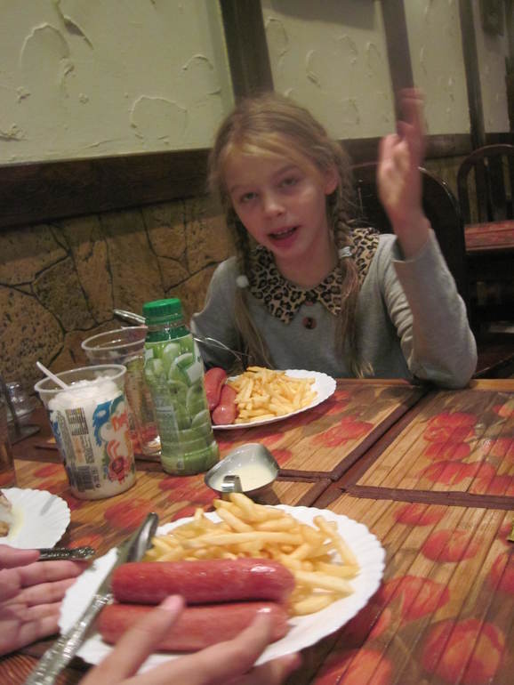 Сегодня. Что мы кушали, и где мы были. Подробно.