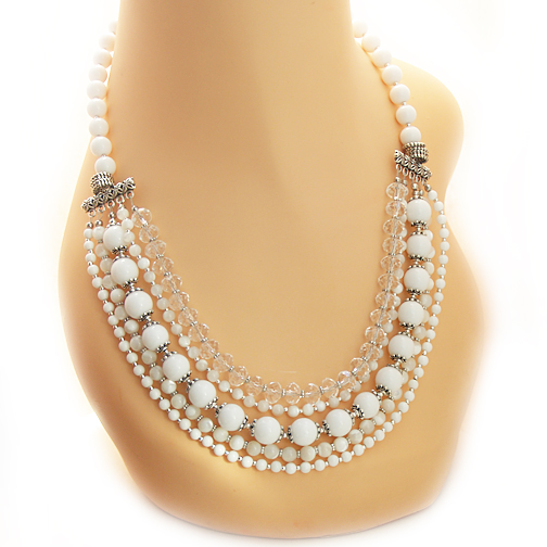 Белоснежное колье