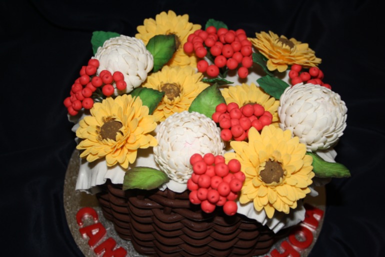 Торт "Корзина с цветами"