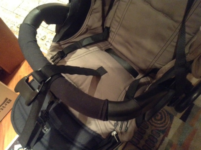 Мое чудо в перьях или покупка Britax b-agile + доработка подножки.