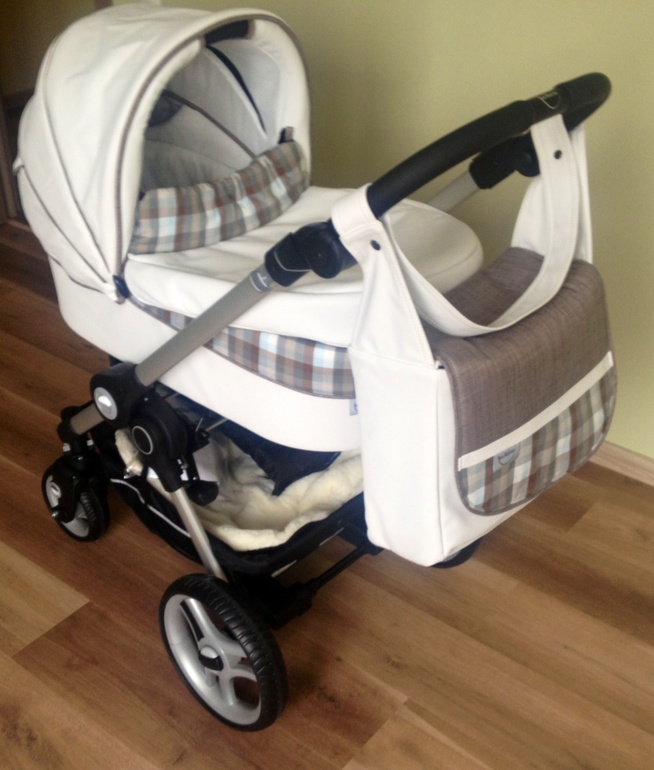 Теперь будущий папа устраивает дома гонки!)