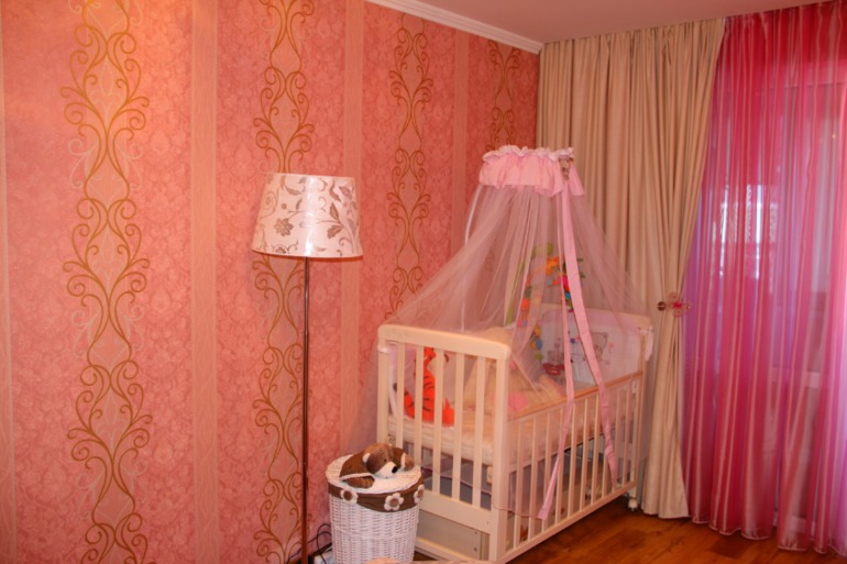 Ура,привезли нашу кроватку!немного фото)