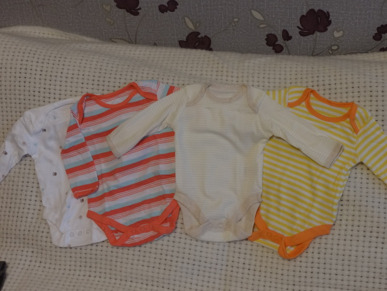 Кажется меня занесло... или первые вещички для малышки