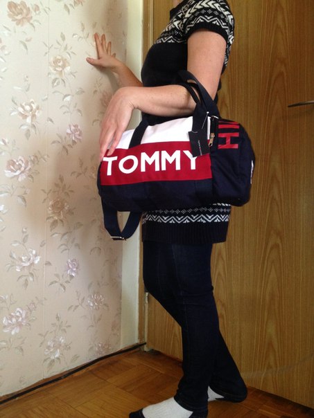 Сумка женская Tommy Hilfiger (новая, мини) 1500 руб