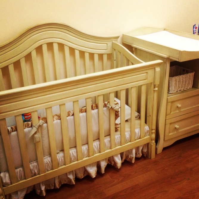 Центр в детской - кроватка от Джованни