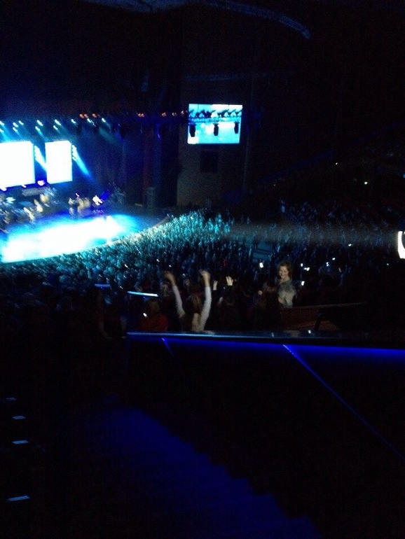 Привет третий триместр?!))) поход в жк , на концерт+ фото