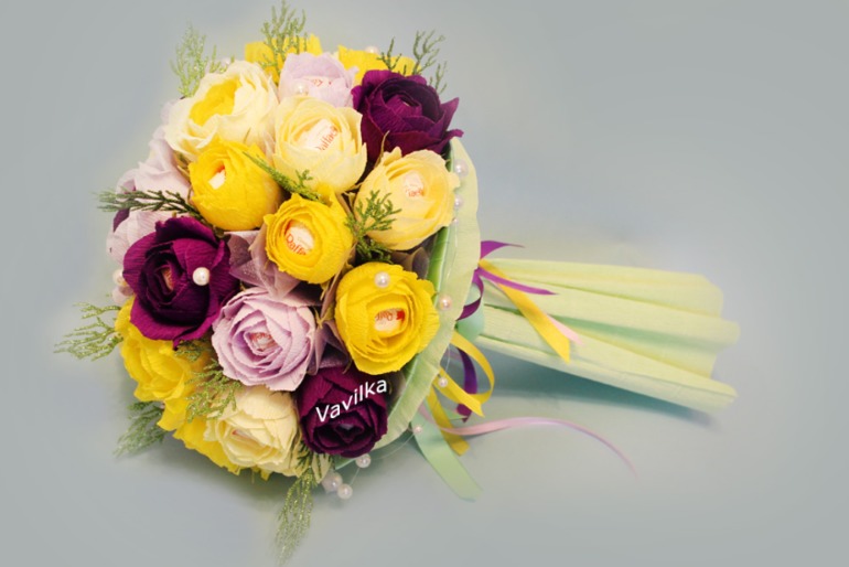 Большущий ручной и капля новогоднего!