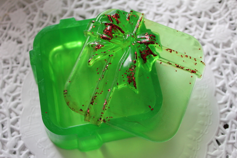 Новогоднее мыло ручной работы