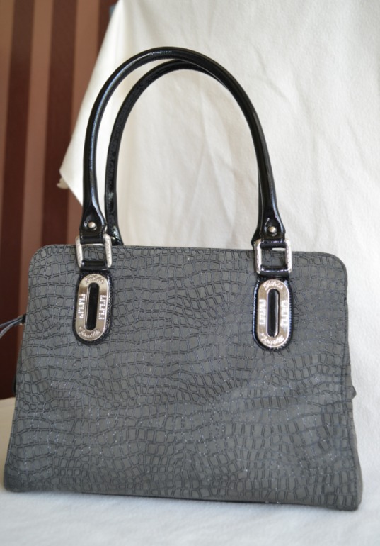 Продам сумку gilda tonelli