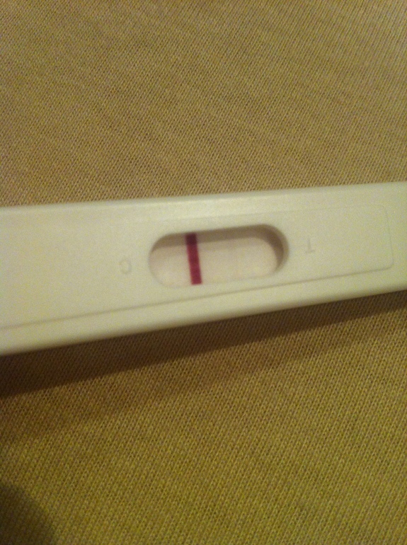 Девочки кто видит вторую полосочку??