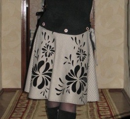 Женское - рост 160 - размер примерно 46( почта за ваш счёт)