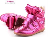 кросовки от 1200р до 1550р на адрес без ряда ( много расцветок)