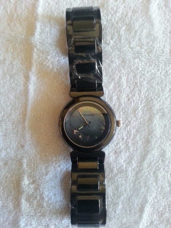 Часы от ведущих марок BULGARI,CHOPARD,CHANEL,LOUIS YUITON.