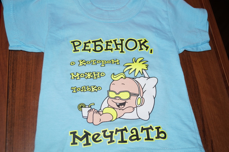 новые футболки с принтом по 200 руб.