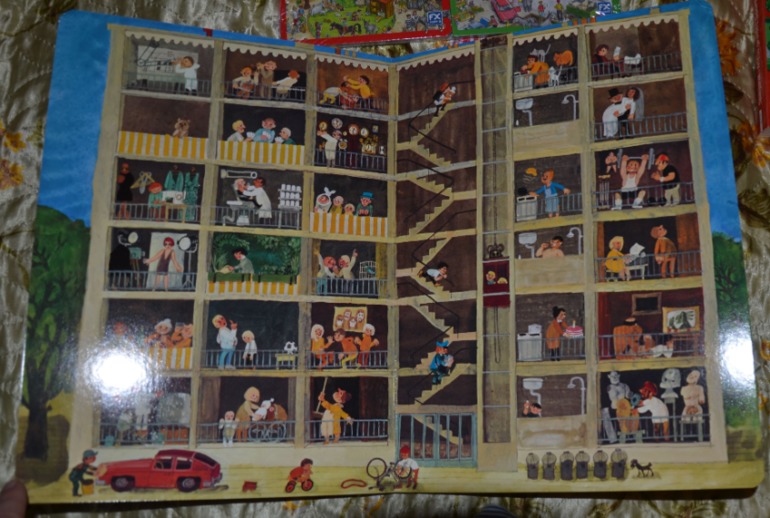 Wimmelbuch.Огромное количество фото