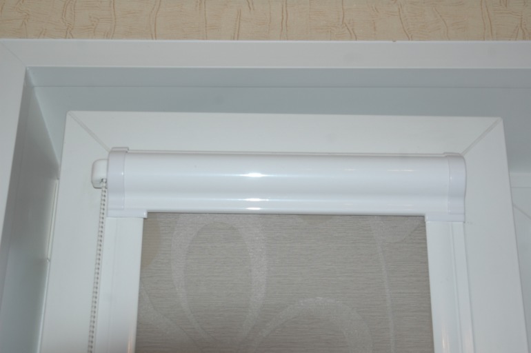 Рулонные шторы, жалюзи и плиссе шторы